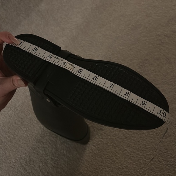 Authentic Givenchy rubber rain boots ! - Picture 8 of 8